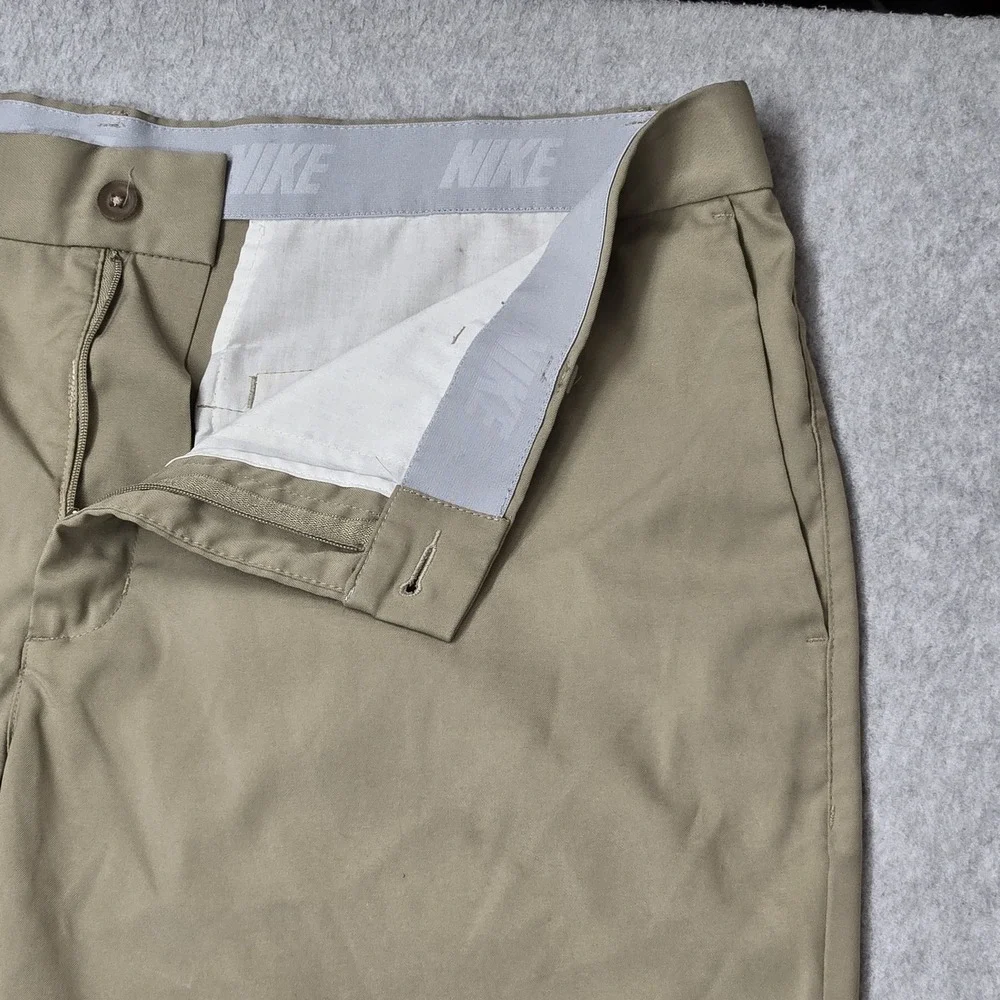 Nike‎ Men Shorts 36 Khaki Embroidered Chino Dri-Fit Golf Logo Standard